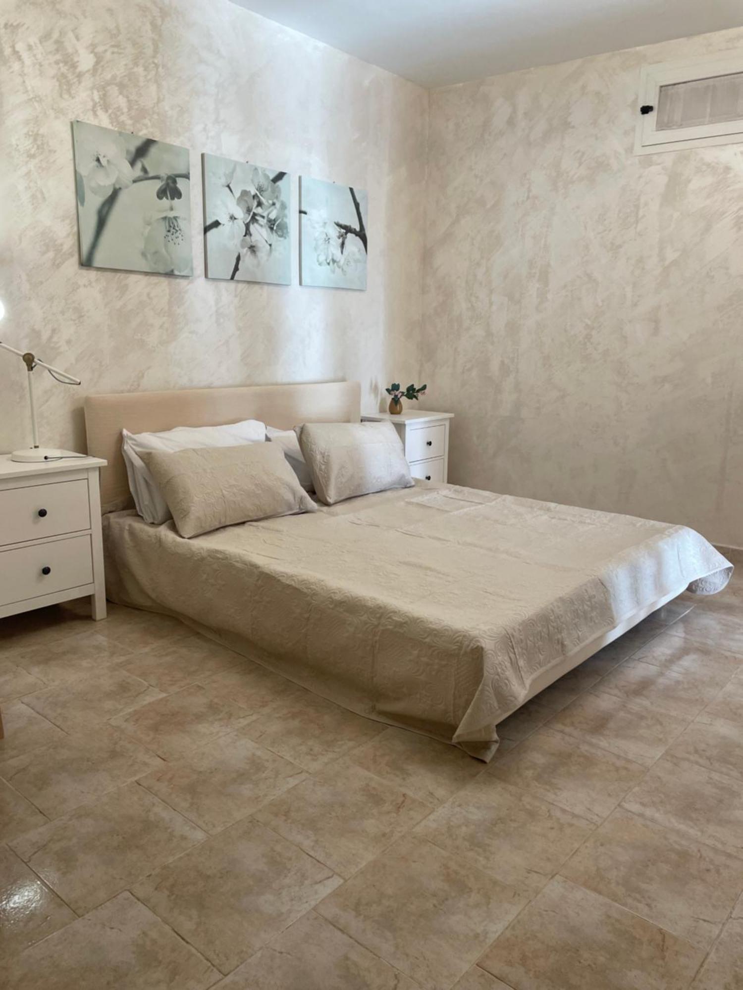 L'orizzonte Apartment *